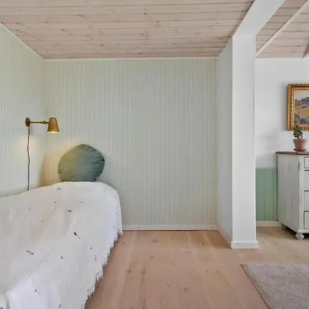 30003-malling-kastanievaenget-8 Ajstrup Strand